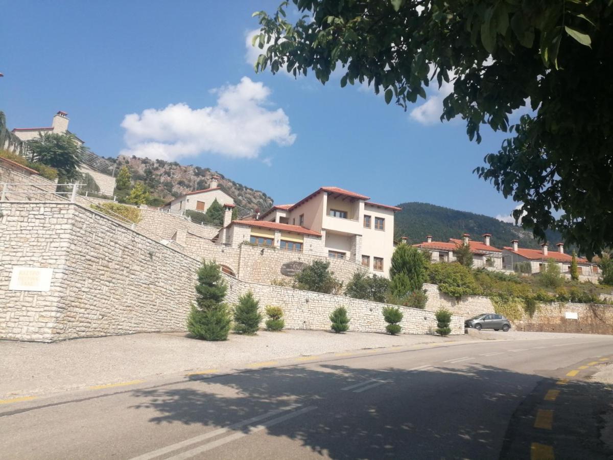 Καστρο Πετρινα Σαλε Καλαβρυτα Villa Kalavryta Exterior foto