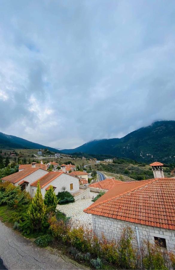 Καστρο Πετρινα Σαλε Καλαβρυτα Villa Kalavryta Exterior foto